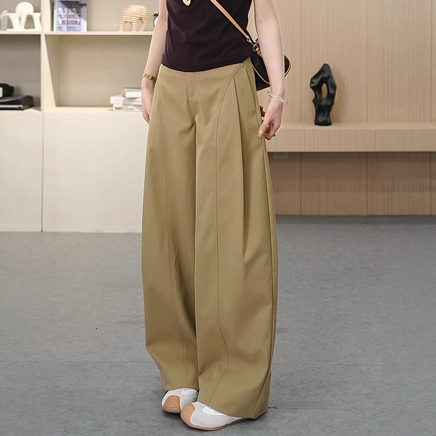 Loose Wide-Leg Pants