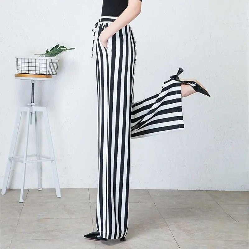 Lightweight Wide-leg Pants