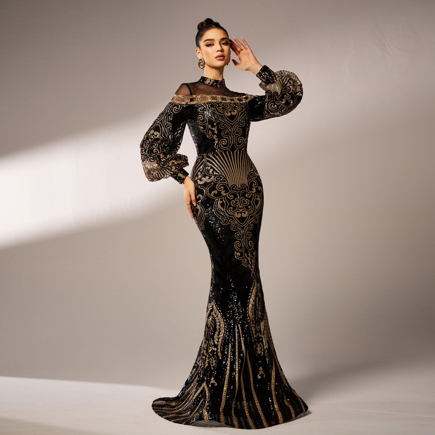 Long Sleeve Round Neck Sequins Fishtail Evening Dress